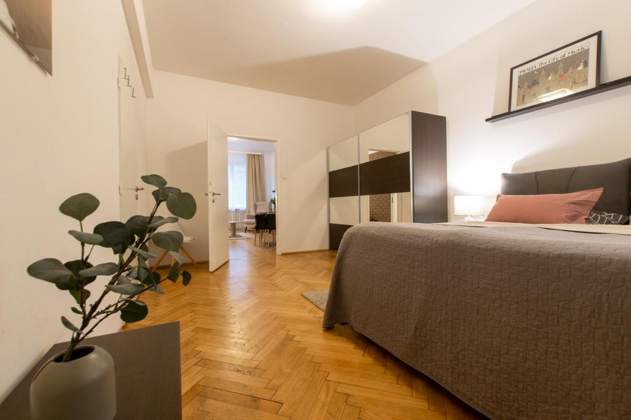 As Prague Apartments. National Theatre Apt. Old Town ภายนอก รูปภาพ