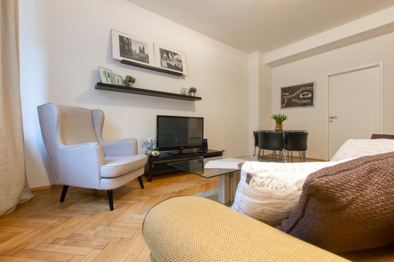 As Prague Apartments. National Theatre Apt. Old Town ภายนอก รูปภาพ
