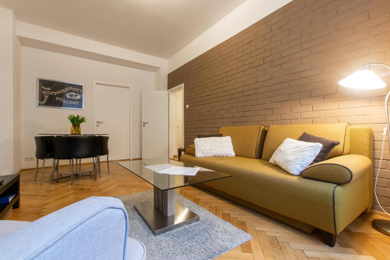 As Prague Apartments. National Theatre Apt. Old Town ภายนอก รูปภาพ